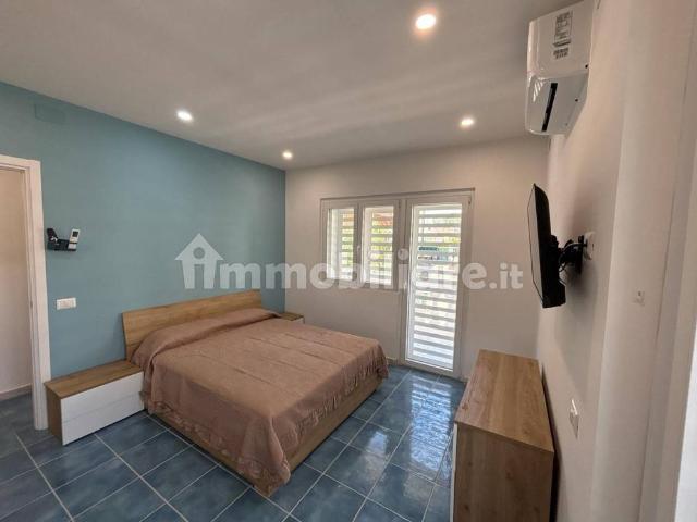 Appartamento in villa Lungomare Nazario Sauro 14, Centro, Minturno