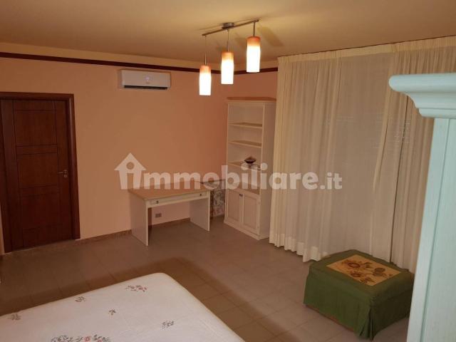 Appartamento in villa via Massimo D'Antona 2, Lamezia Terme
