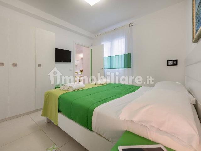 Appartamento in villa via Mar Morto 26, Pittulongu, Olbia