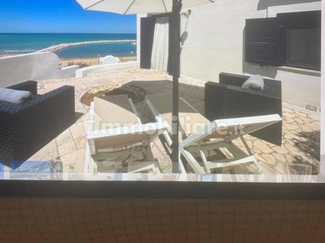 Appartamento in villa via Marina 76, Peschici