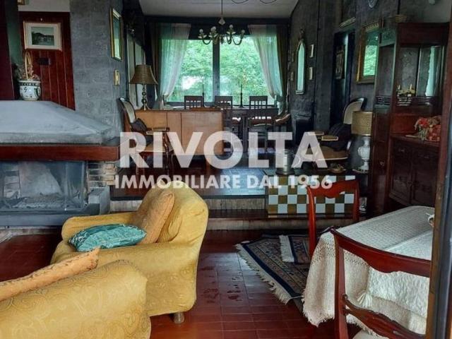 Appartamento in villa via Miralago, Centro, Albano Laziale