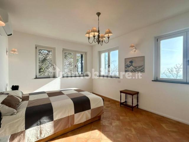 Appartamento in villa via Ottone I, Fenarina, Via Neghelli, Collina di Ponente, Alassio