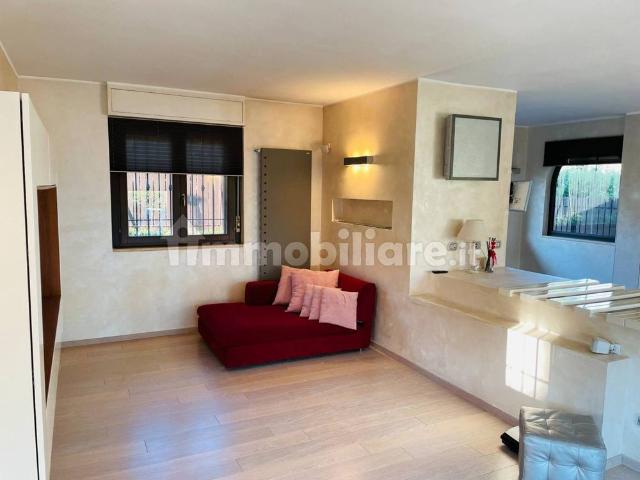 Appartamento in villa via Ardeatina 1239, Divino Amore, Roma
