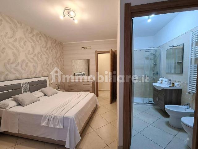 Appartamento in villa via Barrali 9, Rocca Cencia, Roma