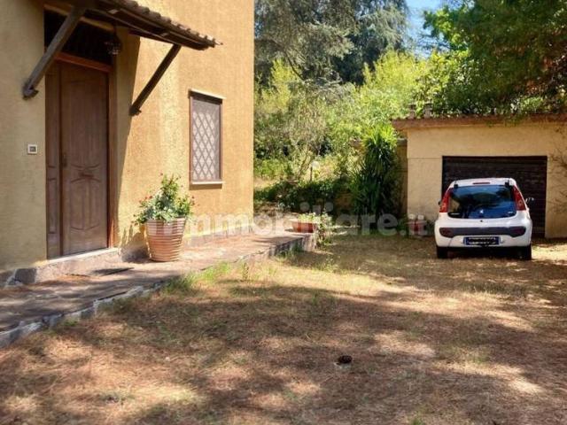 Appartamento in villa via dei Castagni 16, Fonte Vivola, Sutri