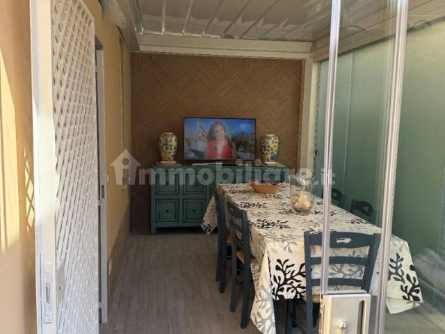 Appartamento in villa via dell'Ombra 1, Centro Storico, Anzio