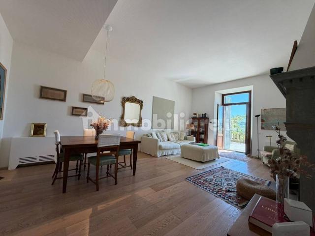 Appartamento in villa via di Capornia 24A, Serpiolle, Firenze