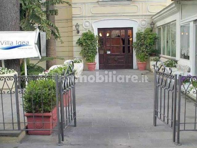Appartamento in villa via Fuorlovado 36, Centro, Capri