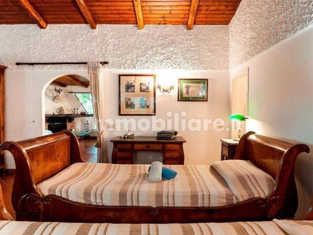 Appartamento in villa via Giacomo Leopardi 54, Centro, San Felice Circeo