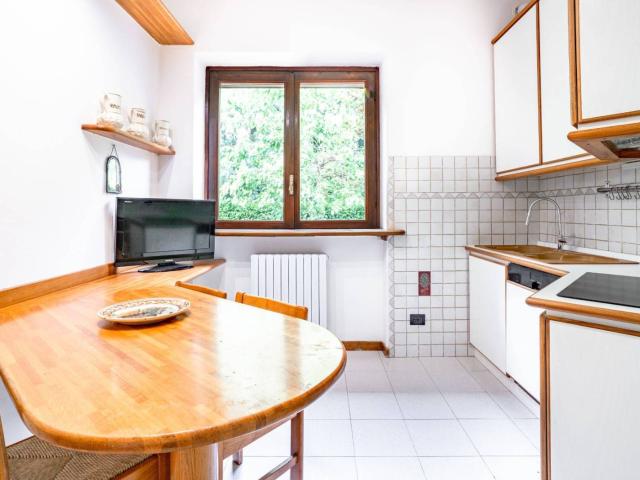 Appartamento in villa via Giuseppe Banfi 15, Centro, Garbagnate Milanese