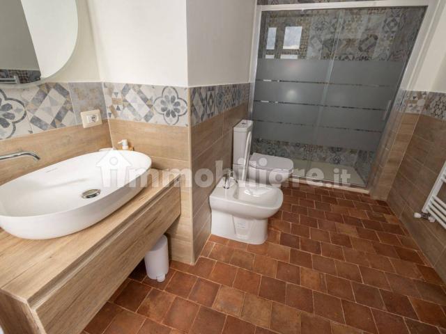 Appartamento in villa via Giuseppe Ungaretti 11, Aci Sant'Antonio