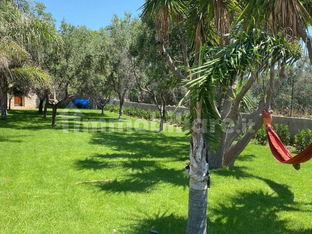 Appartamento in villa via Litoranea 5, Salve