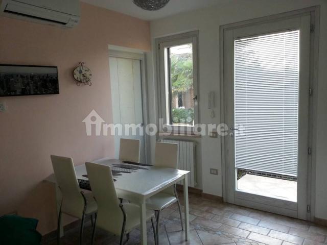 Appartamento in villa via Pianosa 38, Centro, Termoli