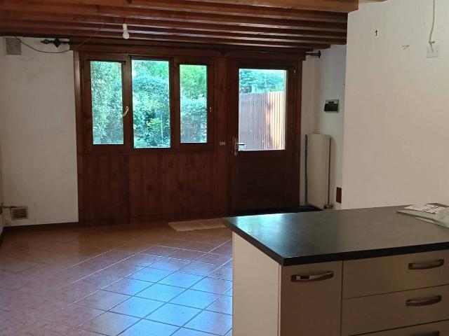 Appartamento in villa via Piave, Carità, Lancenigo, Villorba