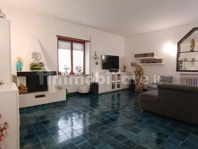 Appartamento in villa via Roma 57, Centro, Minturno