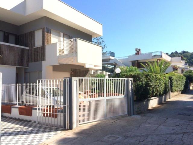 Appartamento in villa via Stazzone 6, Casteldaccia