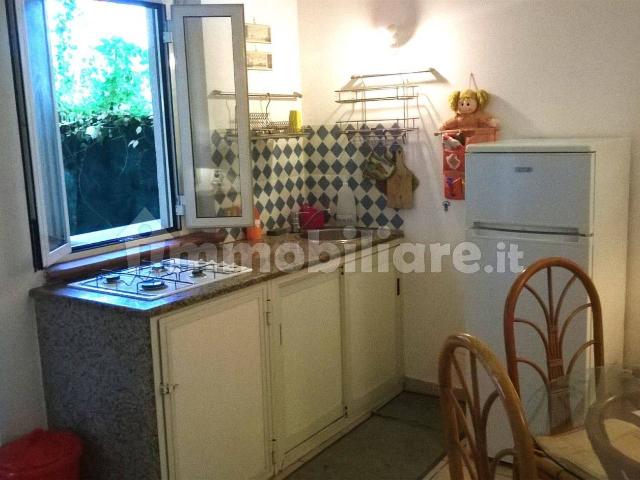 Appartamento in villa via Saline 5B, Mondello Valdesi, Palermo
