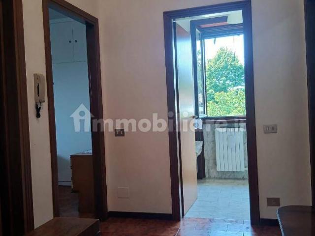 Appartamento in villa via Tommaso Grossi, Trezzano sul Naviglio