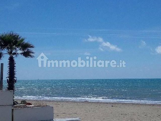 Appartamento in villa viale Corona Australe, Colle Romito, Ardea