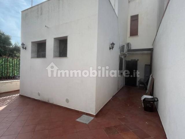 Appartamento in villa viale Galatea, Mondello Valdesi, Palermo