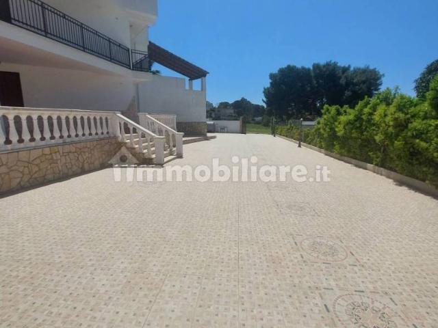 Appartamento in villa viale del Rosmarino, Monti D'Arena Bosco Caggione, Pulsano