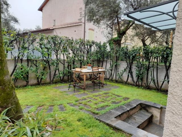 Appartamento Indipendente in Affitto a Pietrasanta