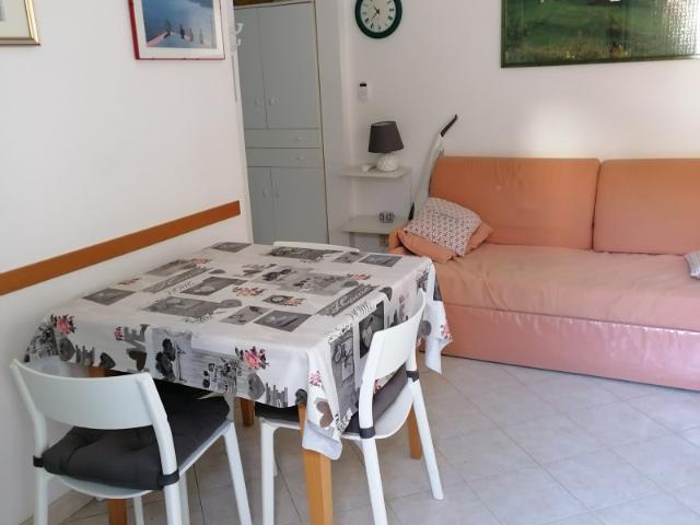 Appartamento Indipendente in Affitto a Pietrasanta Marina Di Pietrasanta