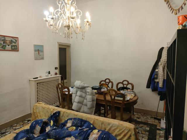 APPARTAMENTO INDIPENDENTE in VENDITA a VIAREGGIO CENTRO PINETA di 7 vani
