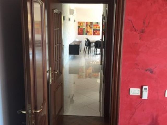 APPARTAMENTO INDIPENDENTE in VENDITA a CAMAIORE di 6 vani
