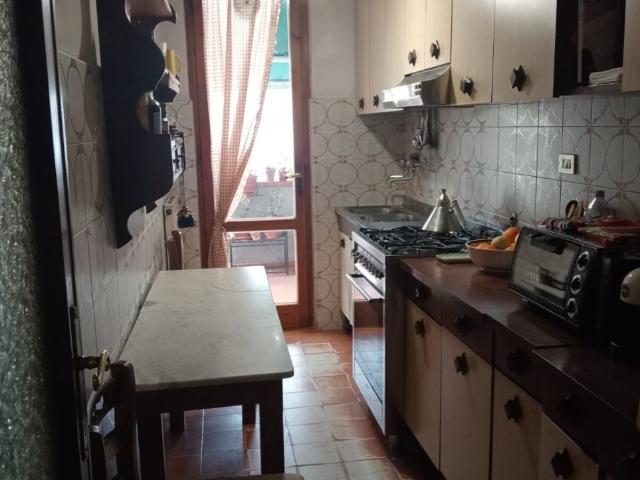 APPARTAMENTO INDIPENDENTE in VENDITA a CAMAIORE Lido Di Camaiore di 5 vani