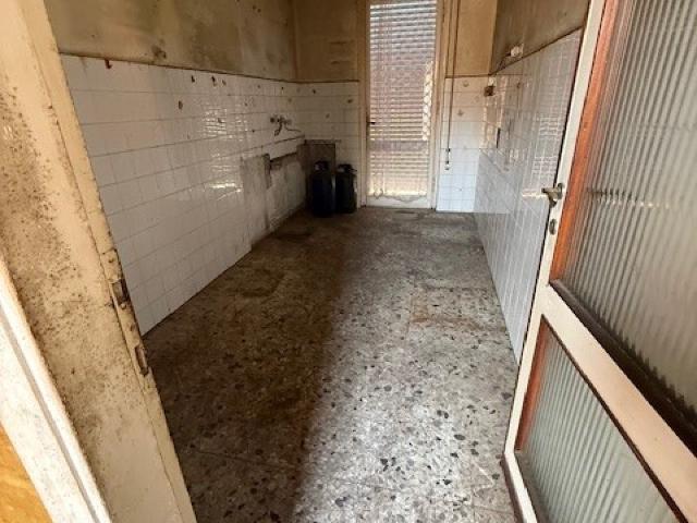 APPARTAMENTO INDIPENDENTE in VENDITA a CAMAIORE Sterpi di 6 vani