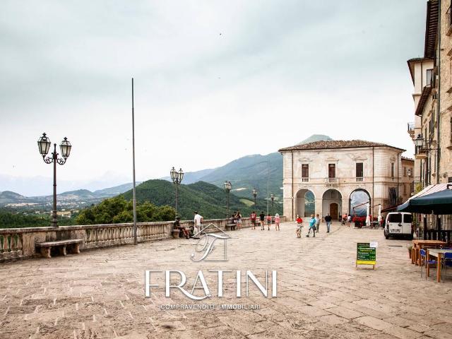 Appartamento Indipendente in vendita a Civitella del Tronto, Villa Passo