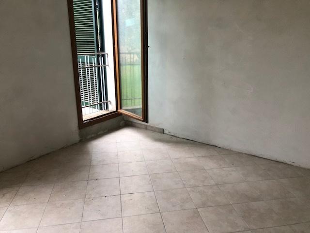 APPARTAMENTO INDIPENDENTE in VENDITA a MASSAROSA COLLINA di 3 vani