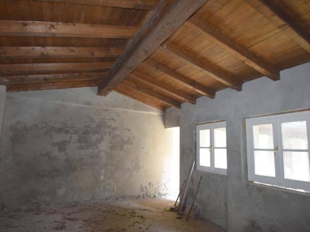 APPARTAMENTO INDIPENDENTE in VENDITA a PIACENZA CENTRO STORICO di 4 vani