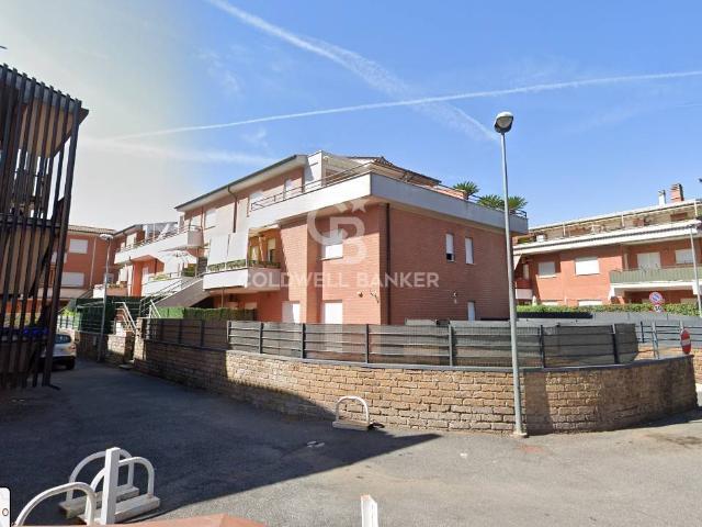 Appartamento indipendente in vendita a Sutri, centro