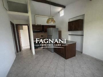 APPARTAMENTO INDIPENDENTE IN VILLA