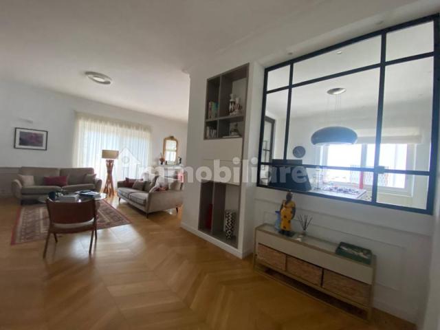 Appartamento ottimo stato, primo piano, Aventino, Roma