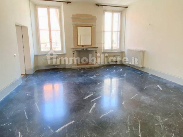 Appartamento ottimo stato, primo piano, Centro Storico, Parma