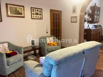 Appartamento ottimo stato, su più livelli, Morrona, Terricciola