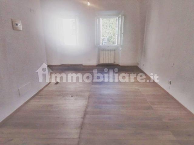Appartamento ottimo stato, su più livelli, Centro, San Casciano in Val di Pesa