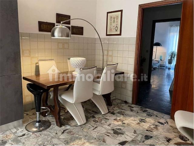 Appartamento ottimo stato, secondo piano, Crociata, Sarzana