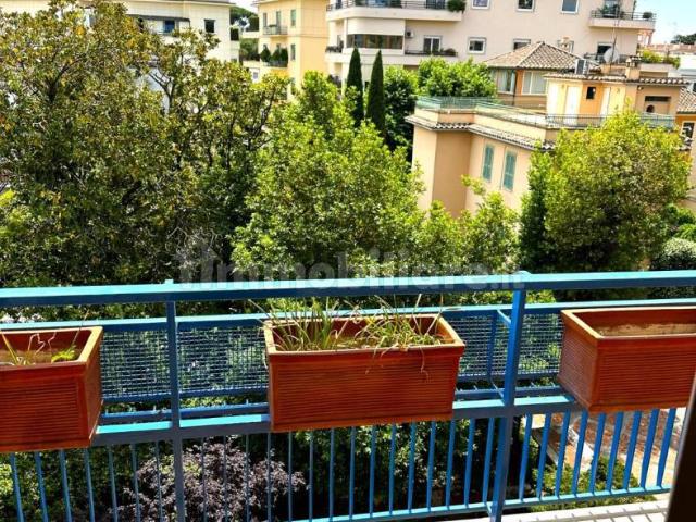 Appartamento ottimo stato, secondo piano, Euclide, Roma
