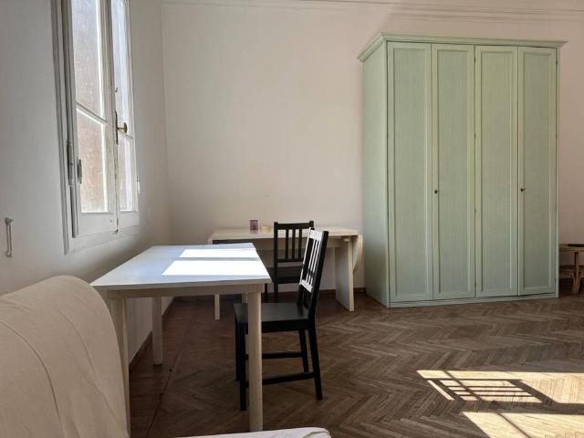 Appartamento ottimo stato, sesto piano, Centro Storico, Bologna