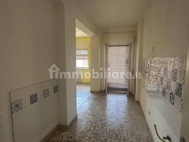 Appartamento largo Carmelo Mendola 2, Borgo, Catania