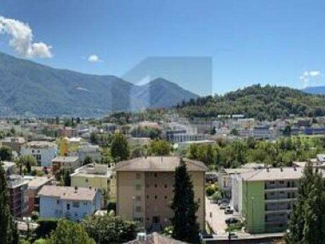 APPARTAMENTO LUMINOSO CON DEPENDANCE E VISTA