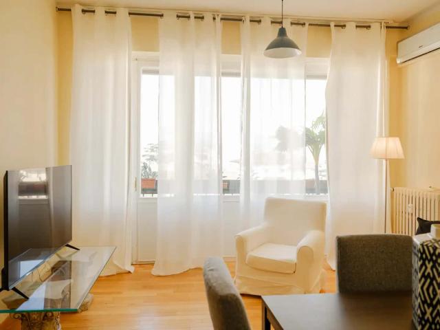 Appartamento luminoso e spazioso con ampia terrazza
