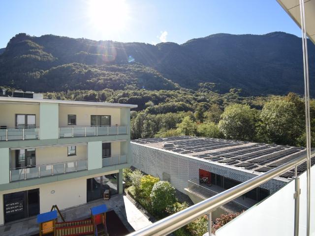 Appartamento moderno costruzione 2017 nel cuore della Vallemaggia con finiture di rregio e vista sulle montagne