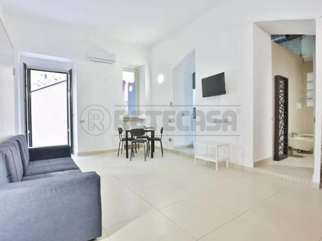 Appartamento Monolocale a VIA BENEDETTO CROCE, Salerno
