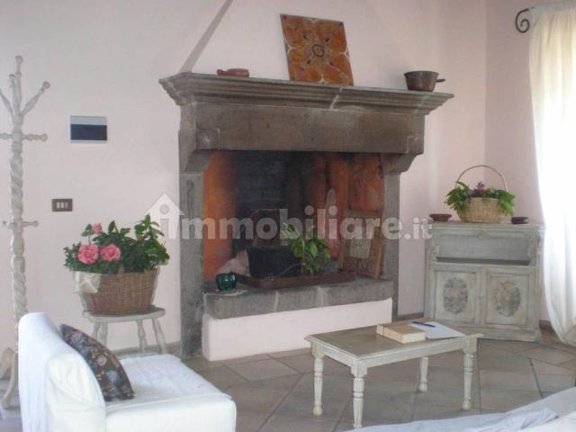 Appartamento Monterazzano, Monterazzano, Viterbo