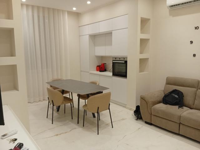 Appartamento Mai Abitato Arredato Via Aschenez
